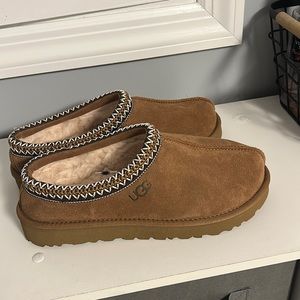 ugg tasman chestnut